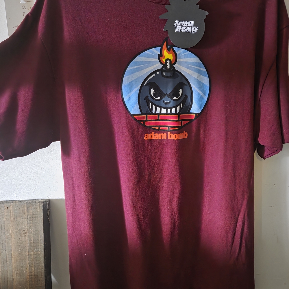 Adam Bomb Graphic T-Shirt in Maroon
